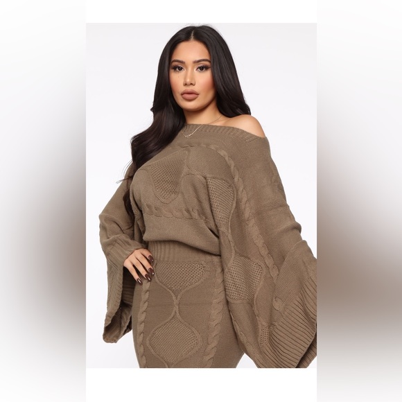 SWEATER DRESS - Picture 4 of 5